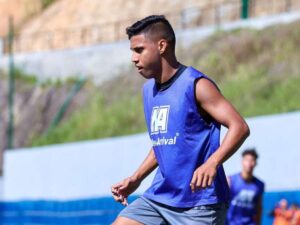 Maicol-Ruiz-ya-se-prepara-para-defender-a-UCV-FC.jpg