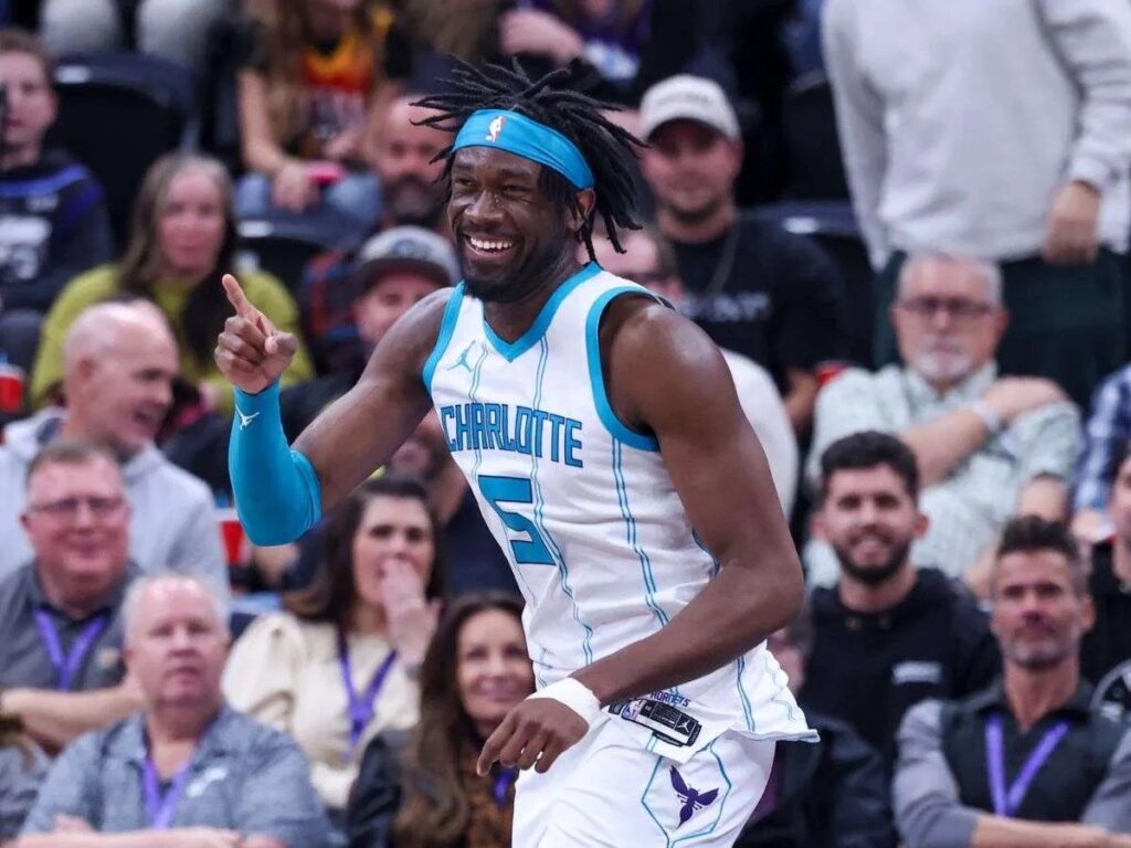 Mark-Williams-logro-record-anotador-con-Hornets.jpg