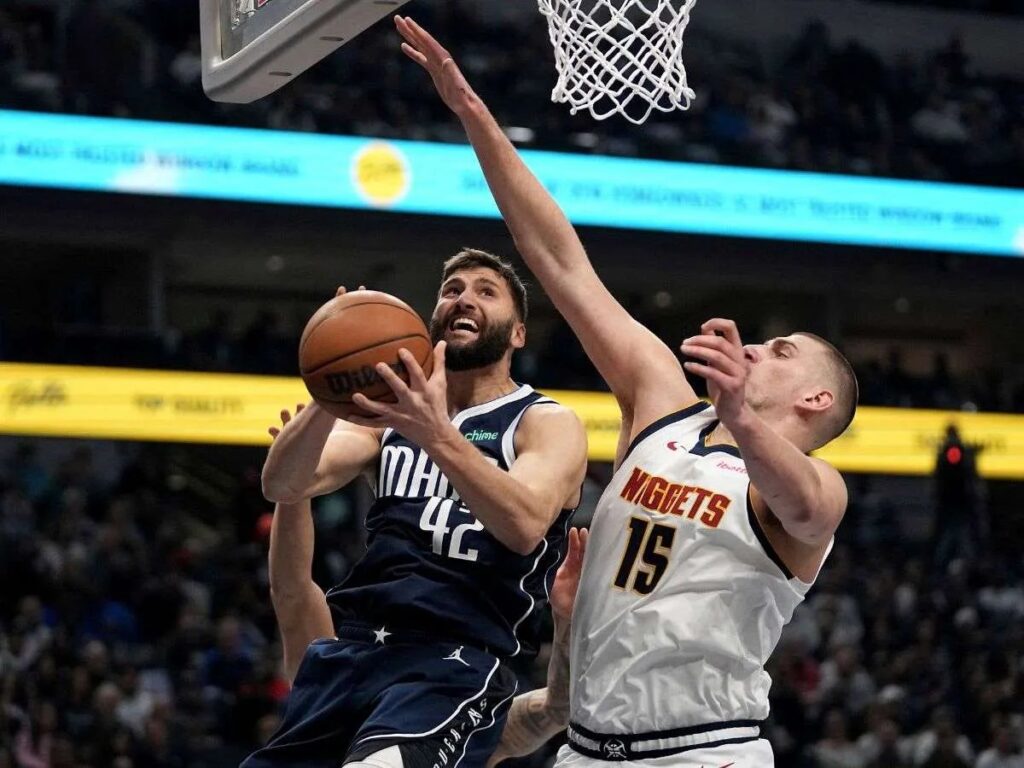 Maxi-Kleber-es-baja-indefinida-para-Mavs.jpg