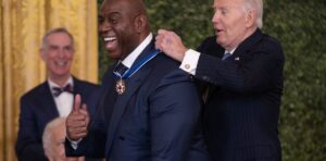 Medalla-Presidencial-de-la-Libertad-fue-conferida-a-Messi-por.jpg