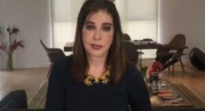 Mimi-Lazo-difunde-video-desde-el-peligroso-incendio-en-Los.jpg