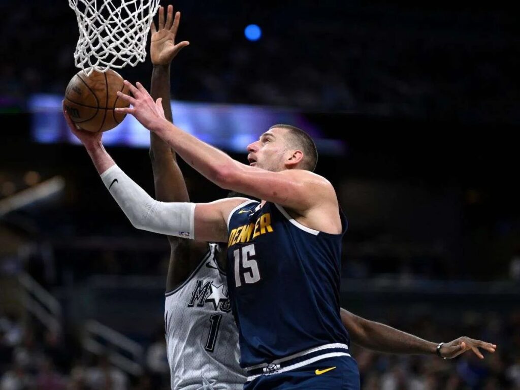 Nikola-Jokic-consigue-otro-triple-doble-en-su-carrera.jpg