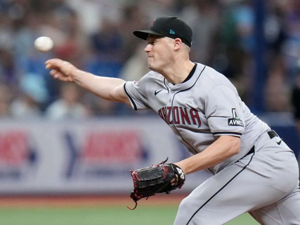 Paul-Sewald-acordo-con-los-Guardianes-de-Cleveland.jpg