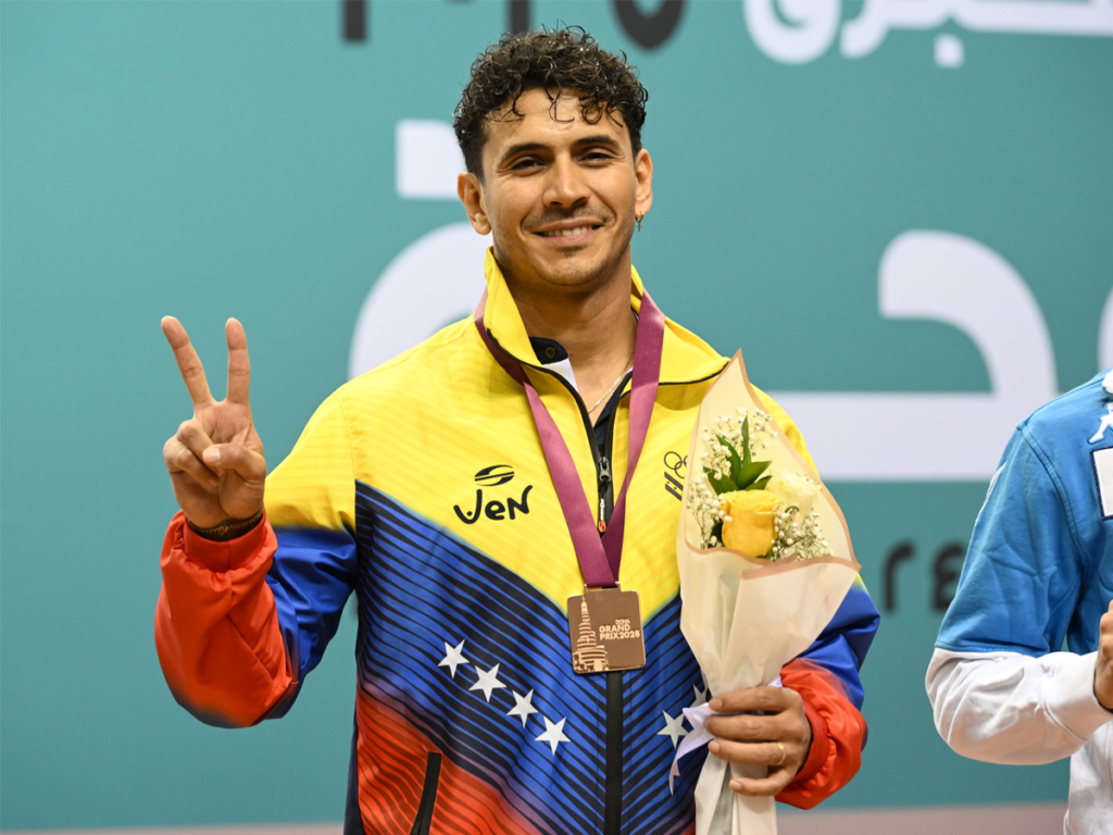 Ruben-Limardo-se-adueno-del-Bronce-en-Doha.png