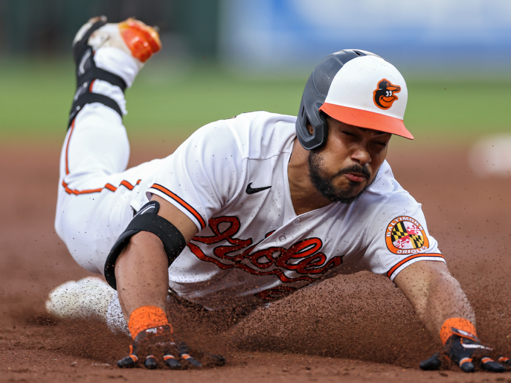 Toronto-sigue-en-la-puja-por-firmar-a-Anthony-Santander.png
