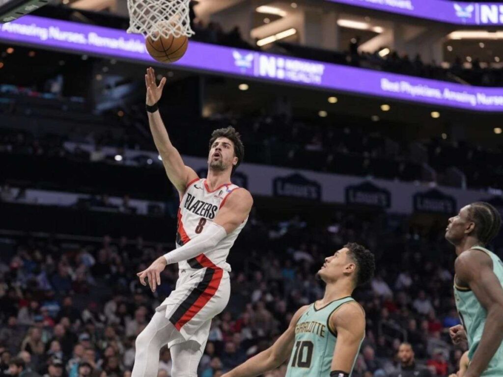 Trail-Blazer-aplastaron-a-los-Hornets-de-Charlotte.jpg