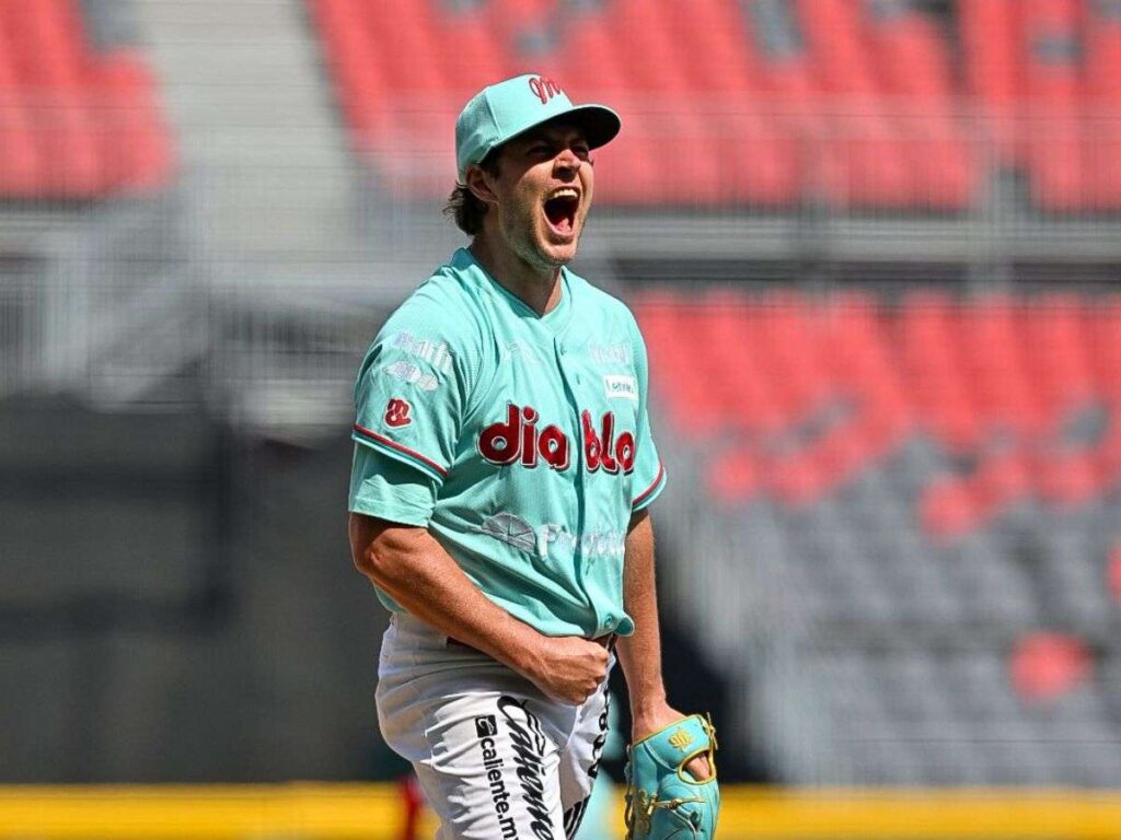 Trevor-Bauer-esta-de-vuelta-a-la-liga-profesional-de.jpg