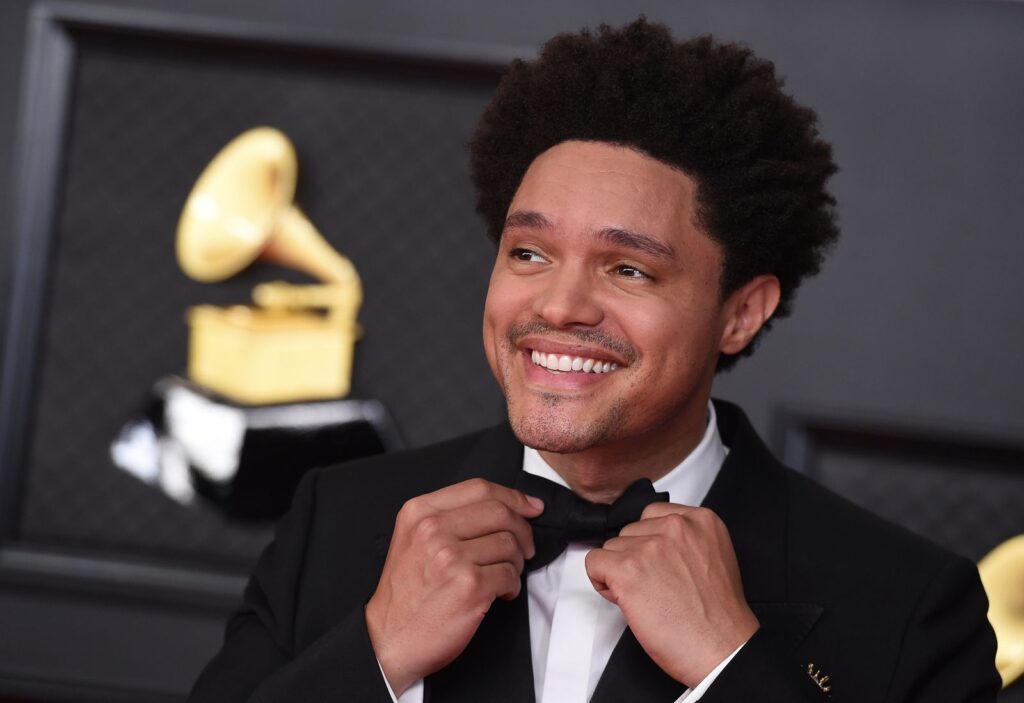 Trevor-Noah-volvera-a-presentar-los-premios-Grammy.jpg