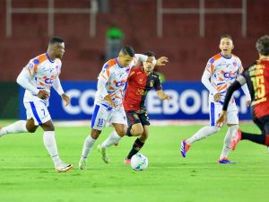 Academia-Puerto-Cabello-cayo-por-la-minima-ante-Melgar.jpg
