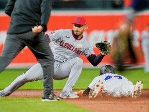 Cleveland-vencio-a-Baltimore-con-sabor-venezolano.jpg
