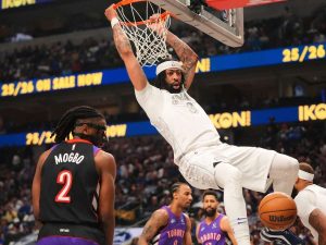 Dallas-aplasto-a-Toronto-con-un-gran-Anthony-Davis.jpg