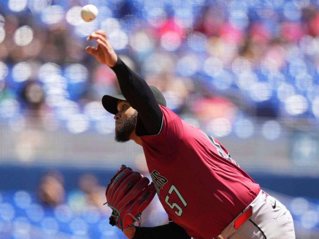 Eduardo-Rodriguez-consiguio-su-primer-lauro-del-ano.jpg