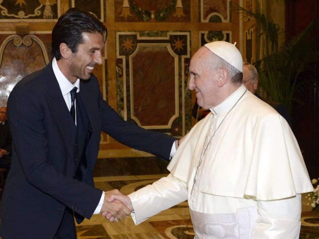 El-deporte-llora-la-partida-del-papa-Francisco.jpg