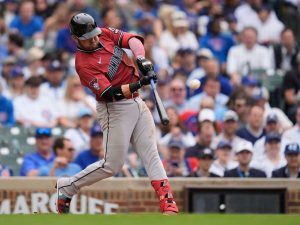 Eugenio-Suarez-supera-a-Miguel-Cabrera-en-lista-jonronera.jpg