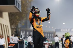 GP-de-Bahrein-2025-Piastri-gana-de-nuevo-fue-seguido.jpg