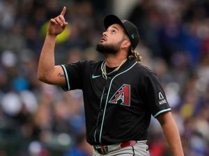 Juan-Morillo-tuvo-un-debut-sonado-con-Arizona.jpg