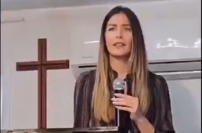 Las-polemicas-declaraciones-de-Dayana-Mendoza-sobre-la-veneracion-a.jpg