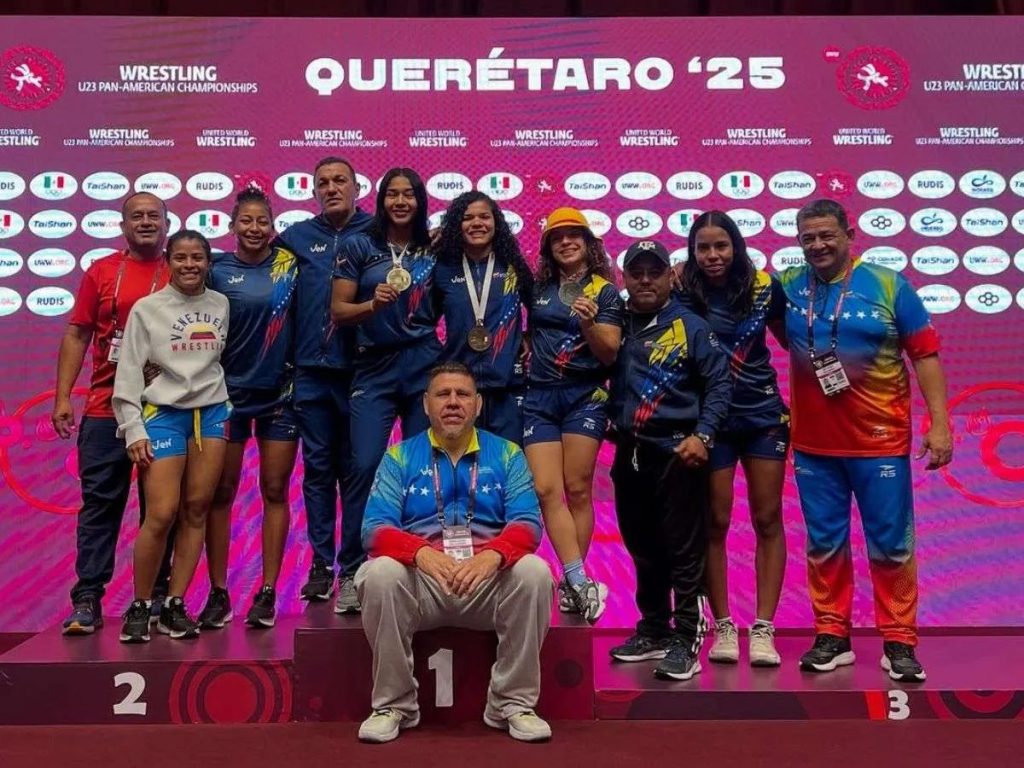 Lucha-libre-femenina-va-directo-a-Asuncion.jpg