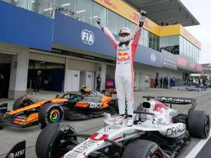 Max-Verstappen-mando-en-el-GP-de-Japon.jpg