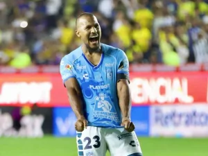 Salomon-le-dio-el-triunfo-a-Pachuca-frente-al-America.jpg