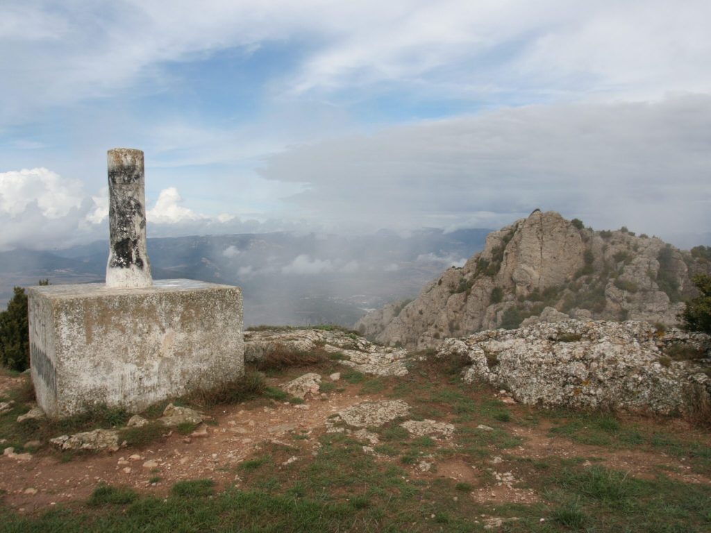 Tres-ascensos-a-la-cima-de-Montejurra.jpeg