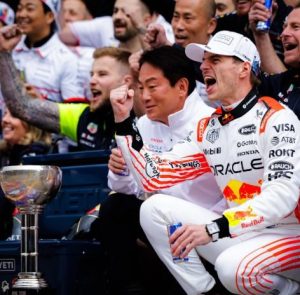 Verstappen-gana-en-Japon-Este-es-su-primer-triunfo-del.jpg