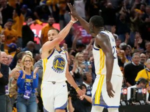 Warriors-se-salva-de-la-eliminacion.jpg