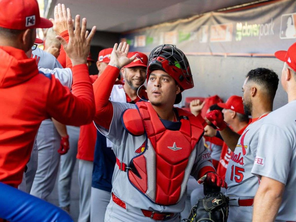 Yohel-Pozo-regresa-a-MLB-con-San-Luis.jpg