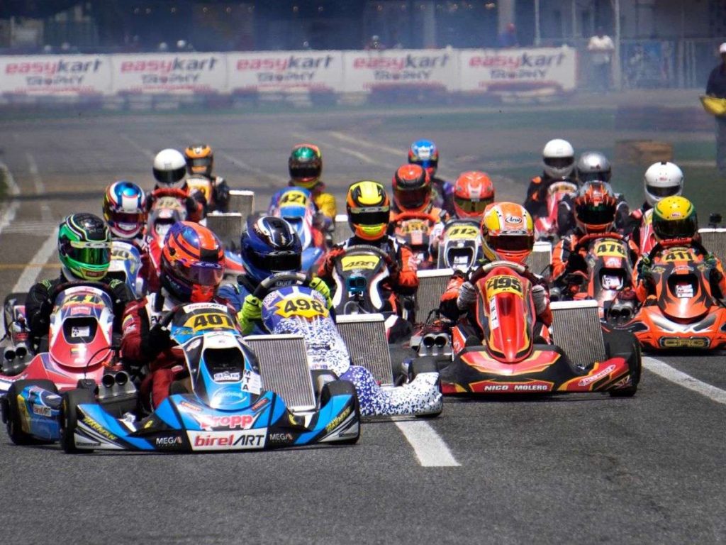 Campeonato-Easykart-Trophy-celebro-su-segunda-valida.jpg