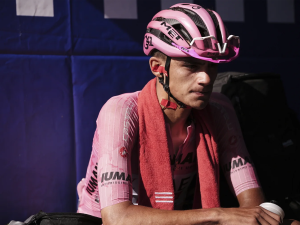 Del-Toro-mantiene-el-primer-lugar-en-el-Giro-de.png