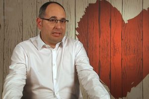 First-Dates-un-soltero-de-Sabadell-admite-que-es-virgen.jpeg