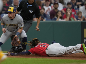 Jose-Ramirez-se-une-a-Vizquel-en-historico-Top-de.png