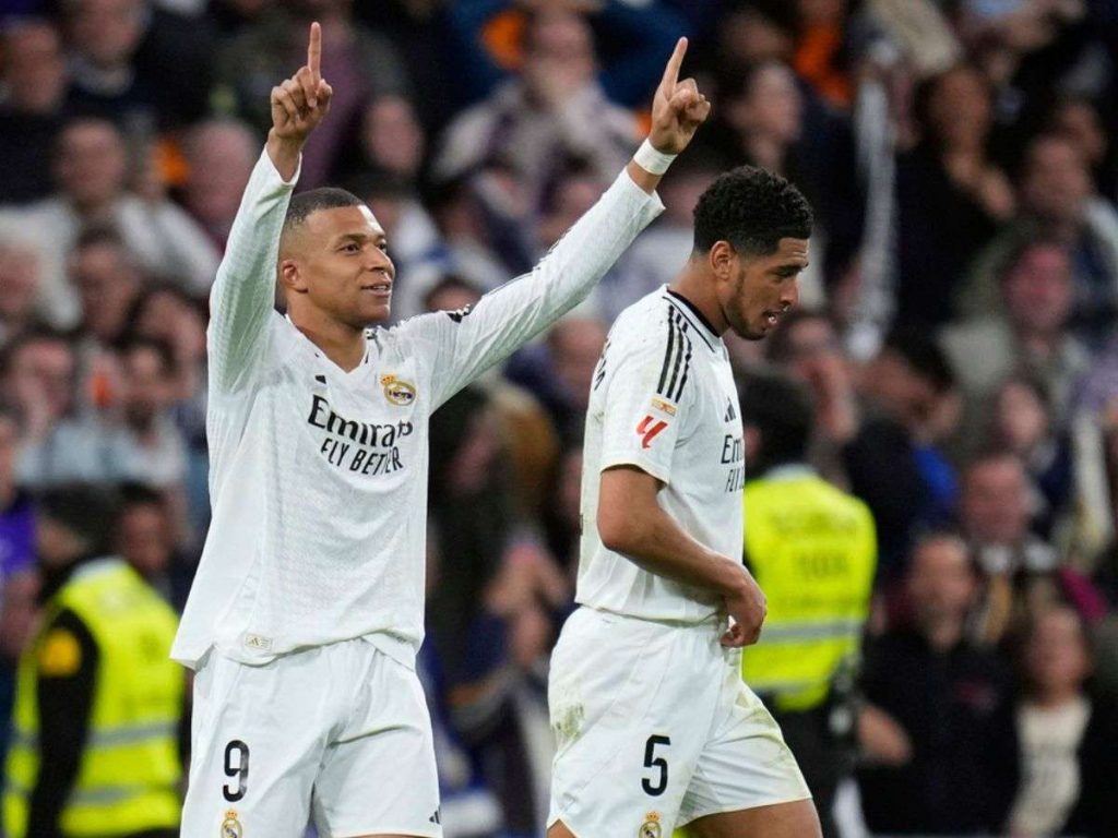 Kylian-Mbappe-gana-la-Bota-de-Oro-y-hace-historia.jpg