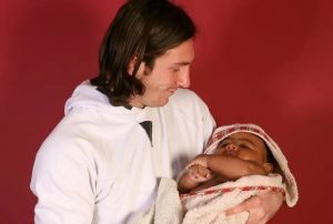 Messi con Yamal. Joan Monfort/AP
