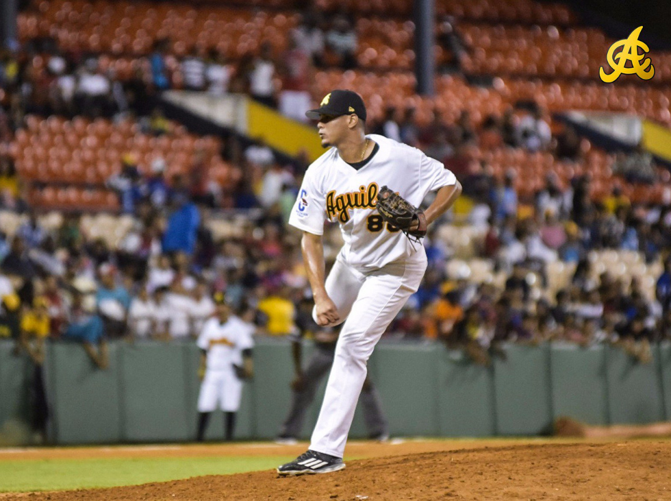 Luis-Felipe-Castillo-es-enviado-a-los-Orioles.png