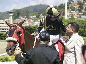 Miss-Mireya-sorprendio-en-la-Copa-Lider-en-Deportes.jpg