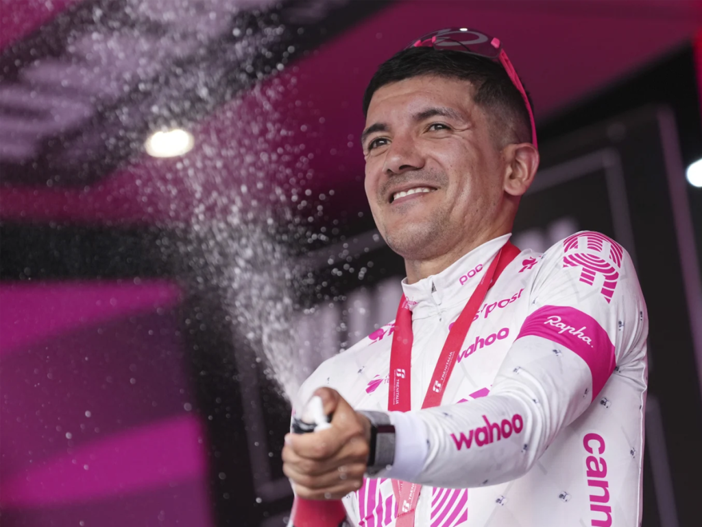 Richard-Carapaz-conquista-la-undecima-etapa.png