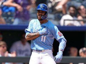 Salvador-y-Maikel-guiaron-el-blanqueo-de-Kansas-City.jpg