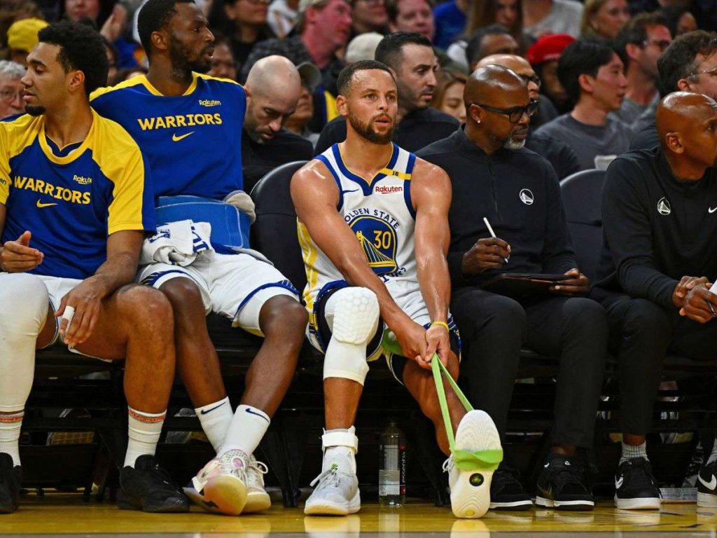Stephen-Curry-Ha-sido-un-golpe-muy-duro.jpg