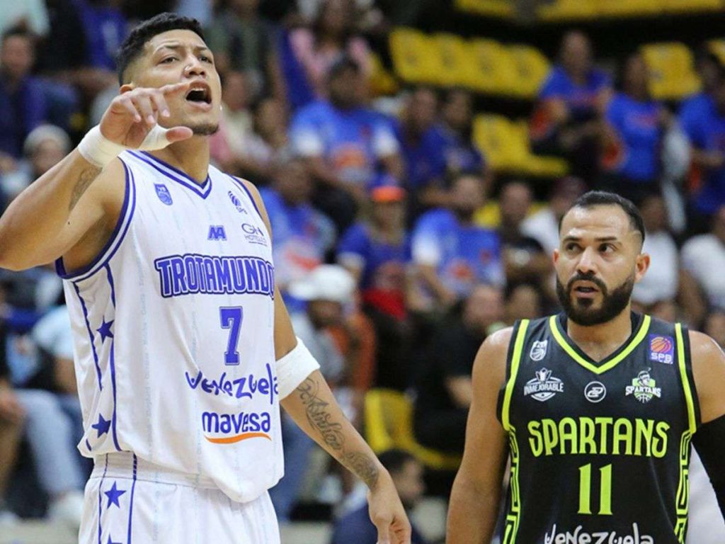 Trotamundos-igualo-la-serie-ante-Spartans.jpg