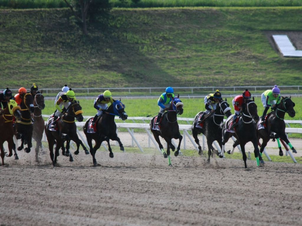 Van-cuatro-clasicos-el-domingo-en-La-Rinconada.jpg