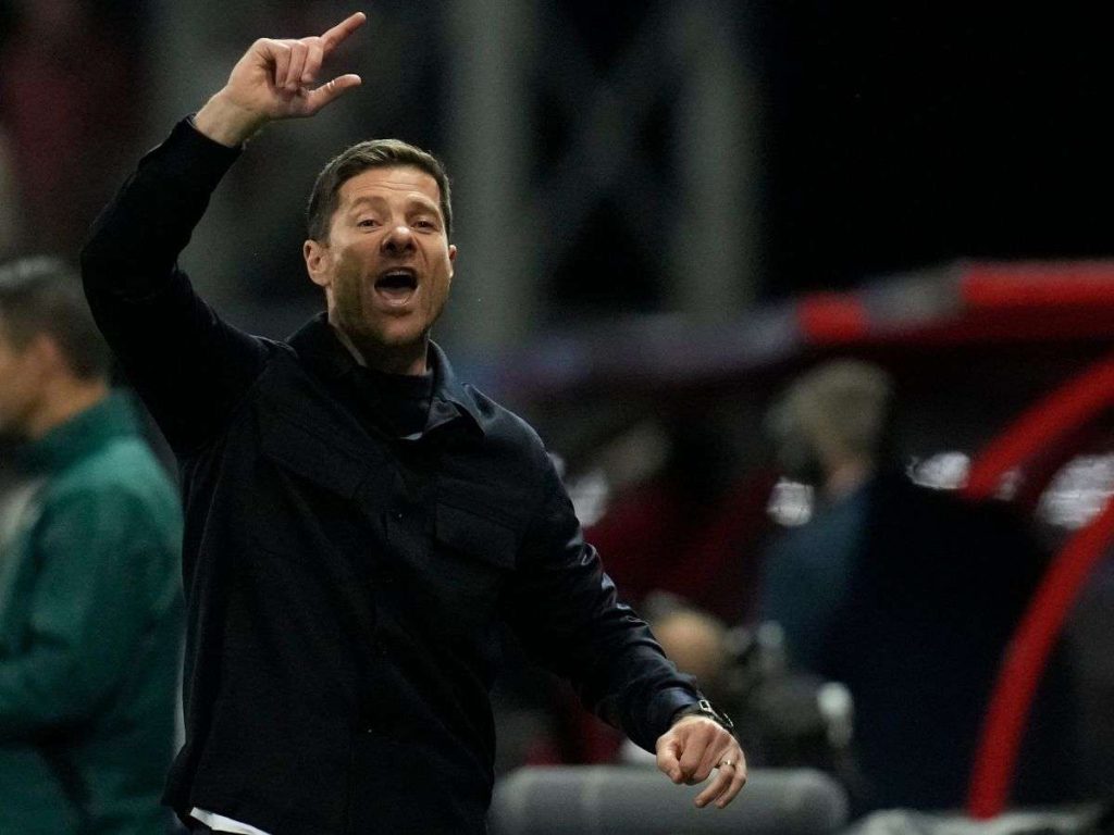 Xabi-Alonso-se-despide-del-Bayern-Leverkusen.jpg