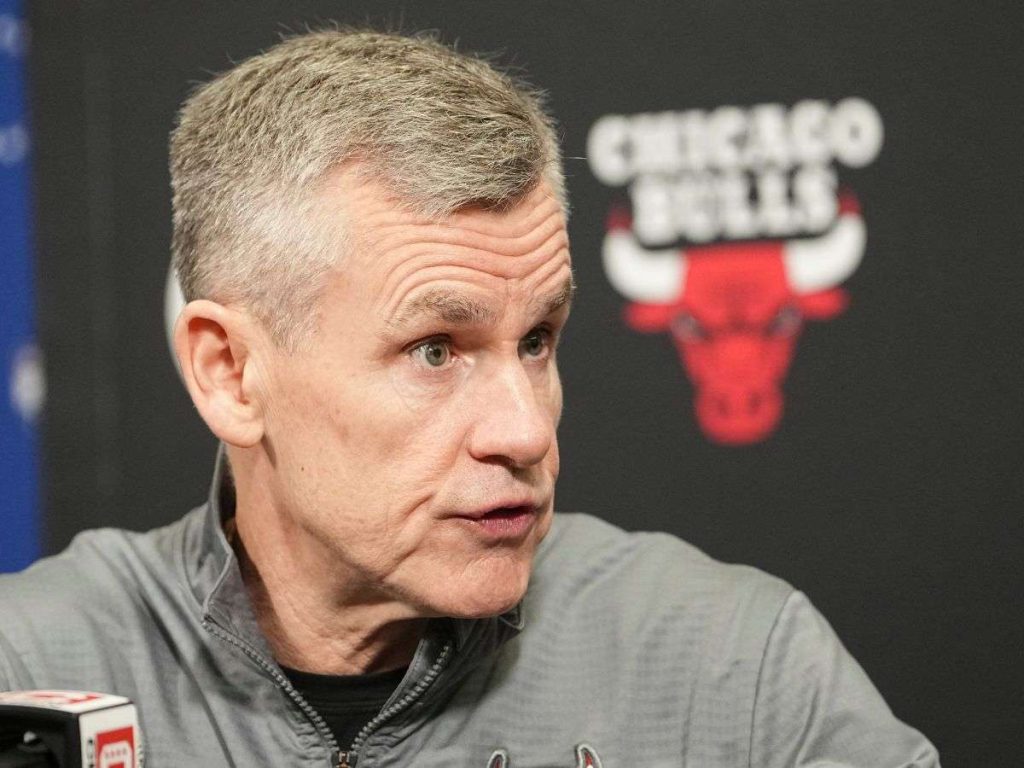 Billy-Donovan-seguira-al-frente-de-los-Bulls.jpg