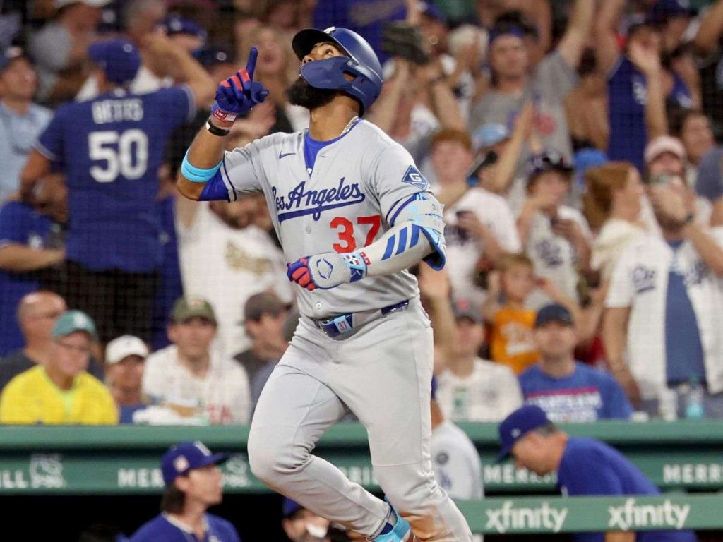 Teoscar-Hernandez-es-el-guia-de-Dodgers.jpg