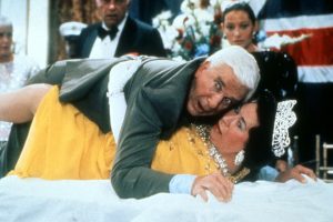 El-fantastico-homenaje-a-Leslie-Nielsen-de-la-nueva-Agarralo.jpeg