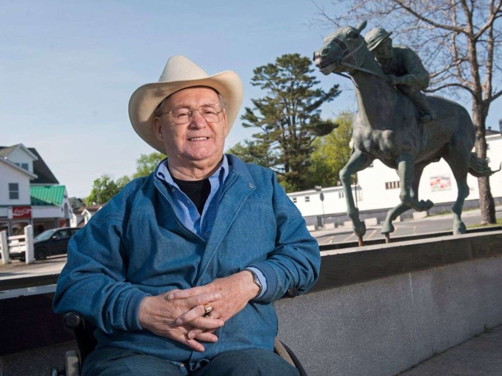El-jinete-Ron-Turcotte-fallece-a-los-84-anos.jpg