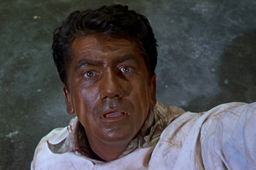 Hoy-en-TV-Alfred-Hitchcock-retomando-uno-de-sus-propios.jpeg