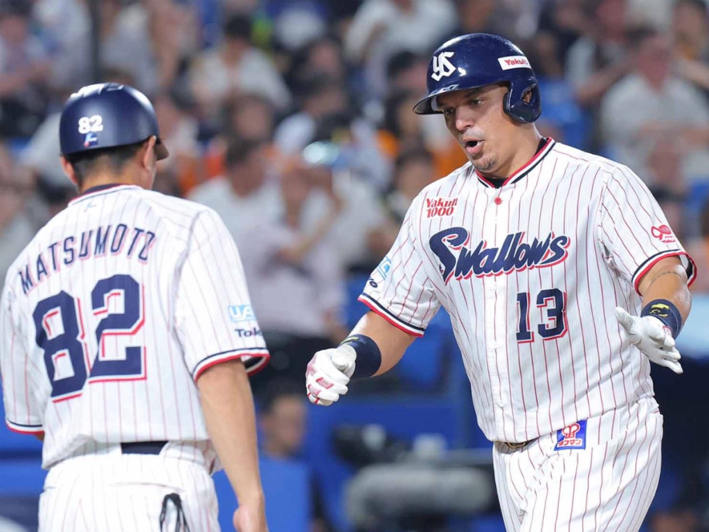 Jose-Osuna-se-reencontro-con-el-cuadrangular-en-Japon.png