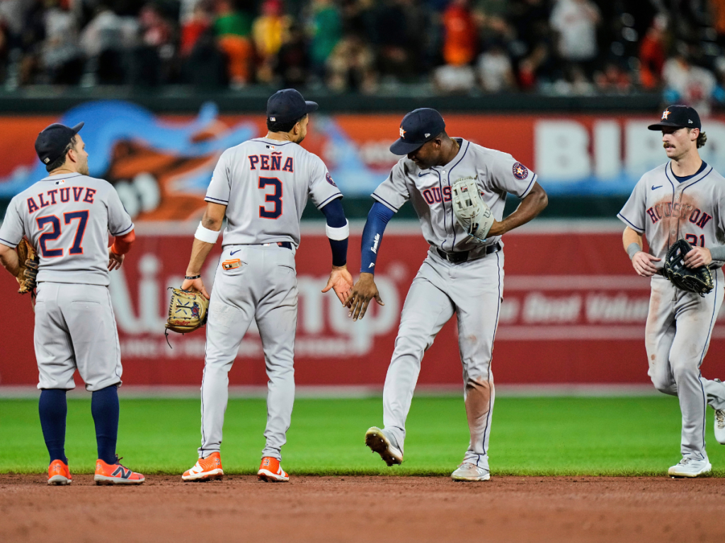 Los-Astros-hicieron-cambios-en-su-roster.png