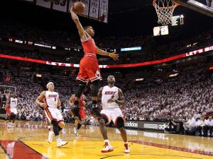 Los-Bulls-retiraran-camiseta-de-Derrick-Rose-en-2026.jpg